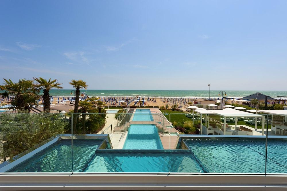 Hotel Le Soleil Lido di Jesolo Exterior foto