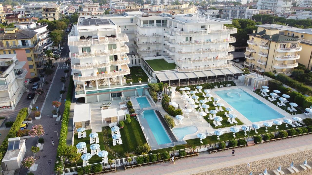 Hotel Le Soleil Lido di Jesolo Exterior foto