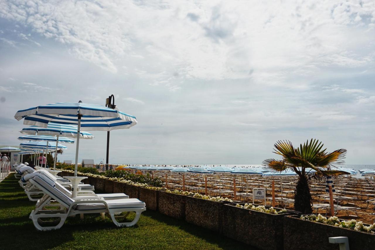 Hotel Le Soleil Lido di Jesolo Exterior foto