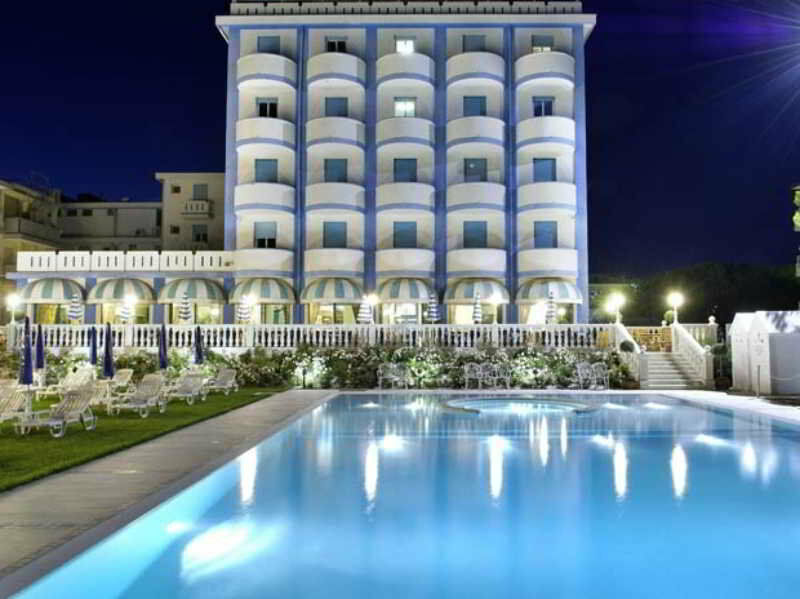 Hotel Le Soleil Lido di Jesolo Exterior foto